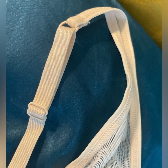 NWOT Strawberry Appliqué Bralette from a shop in Paris, France - Picture 5 of 6